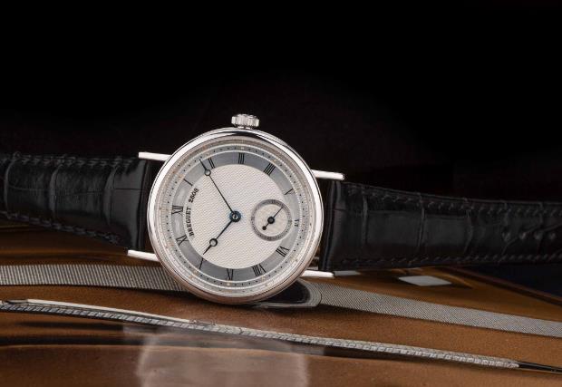 寶璣表盤霧氣繞，專業(yè)服務(wù)求解愁（圖）