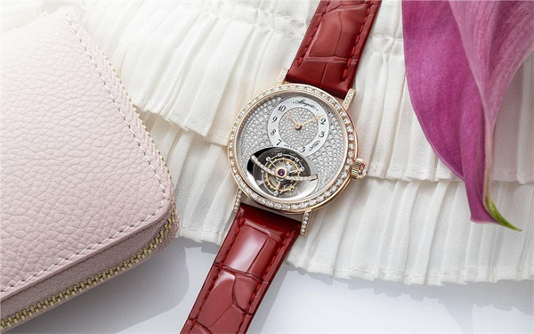 寶璣手表表蒙有劃痕解決方法匯總 寶璣手表表蒙有劃痕解決方法匯總