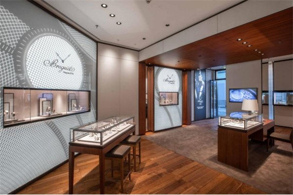 寶璣手表表蒙有劃痕如何解決 寶璣手表表蒙有劃痕如何解決